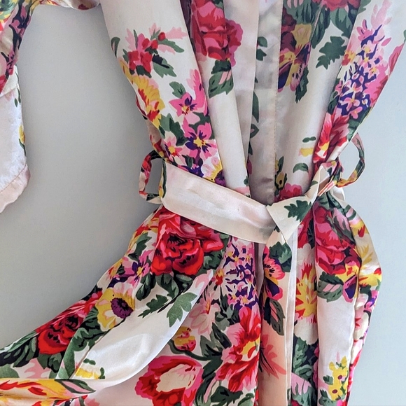 Satin Floral Pink Robe with Tie, OS, Small Medium Large, - Picture 3 of 9